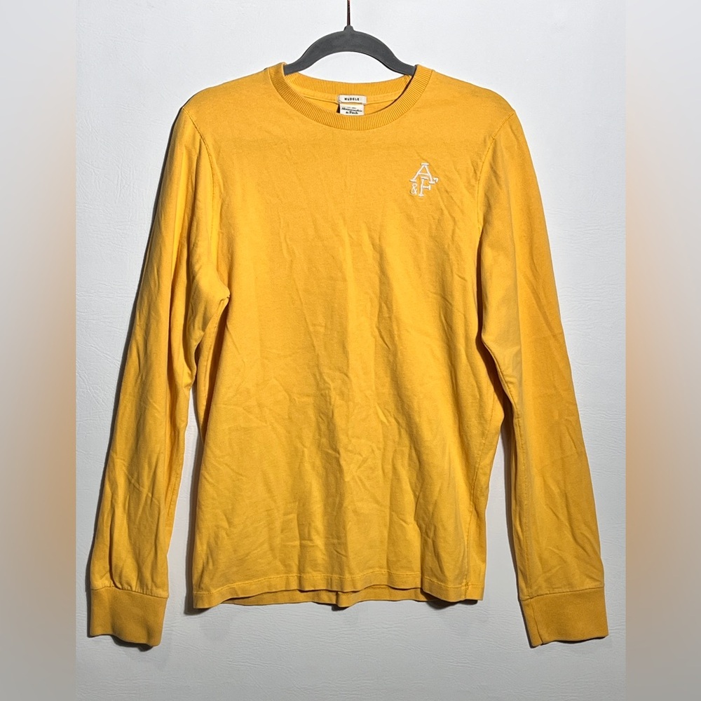Abercrombie and Fitch super soft “muscle”  long sleeve shirt yellow large